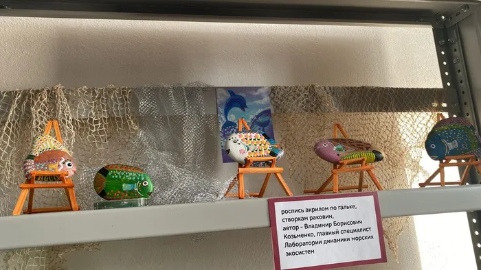 vystavka-s-novogodnim-nastroeniem-v-nnczmb-dvo-ran-4