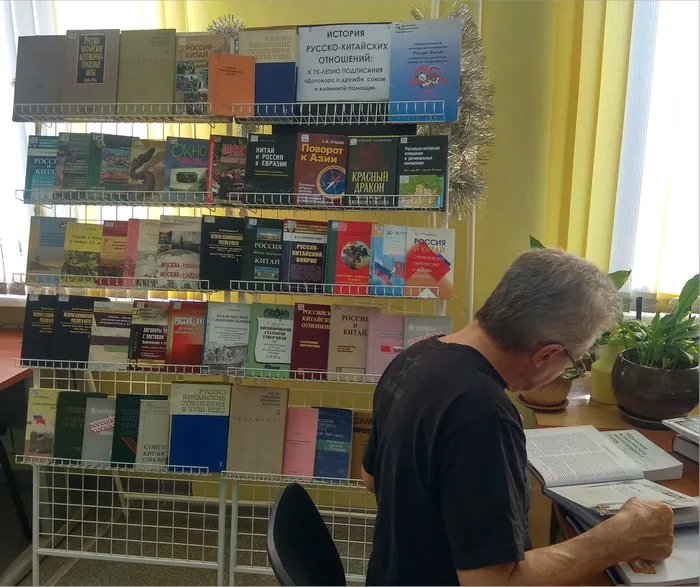 vystavka-istoriya-russko-kitajskih-otnoshenij-v-iiae-dvo-ran