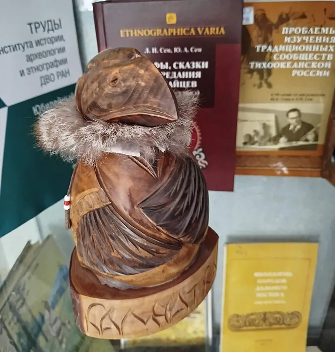 Выставка Этнография Дальнего Востока в лицах Ю. А. и Л. И. Семы в ИИАЭ ДВО РАН4