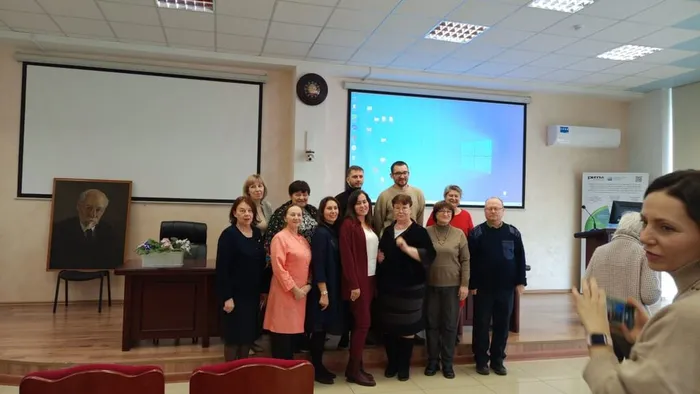 vystavka-vladimir-leontevich-komarov-v-fnczb-3