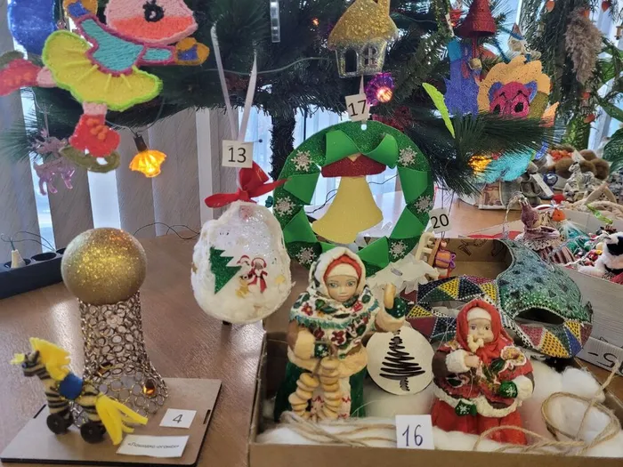 novogodnyaya-vystavka-konkurs-kreativnaya-yolochnaya-igrushka-2026-v-fnczb-dvo-ran-5